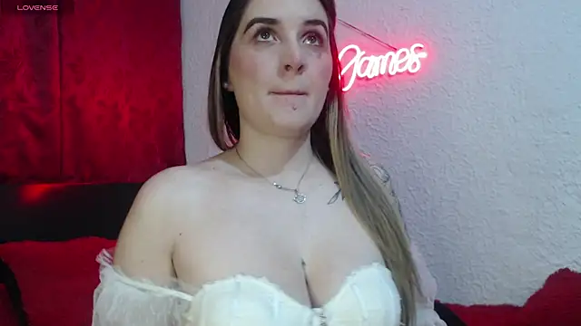 leyla james  online show from 09/14/25, 06:29