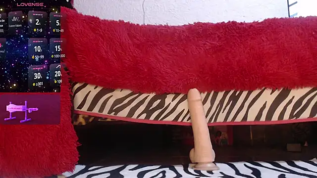 leyla james  online show from 10/23/25, 01:38