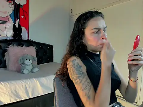 Skylovershot online show from 02/20/26, 01:44