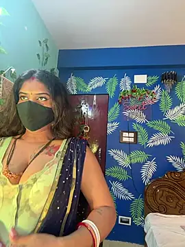 Snapshot of V-Hot-Sweti chatting on 07/13/26, 05:49 V-Hot-Sweti online show from 07/13/26, 05:49