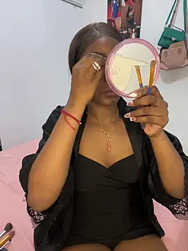 zaracollins01 online show from 02/17/26, 09:32