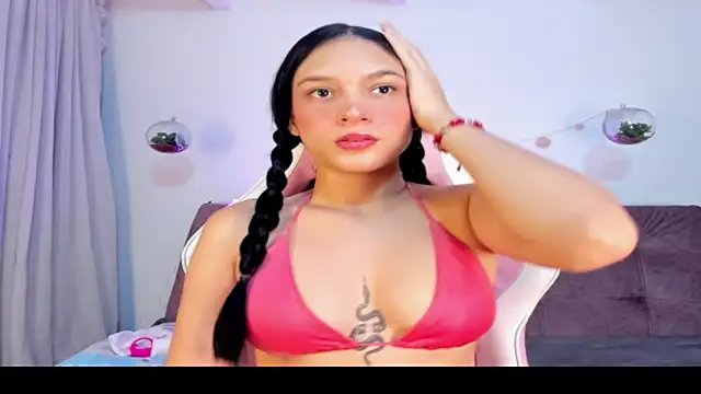 violet 77711 online show from 12/21/25, 11:45