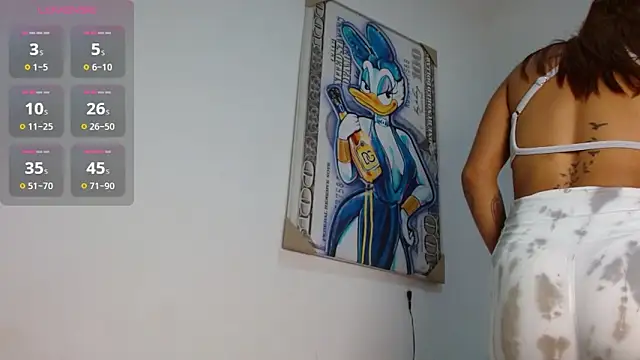 Snapshot of Aprill18_ chatting on 11/03/25, 01:12 Aprill18 online show from 11/03/25, 01:12