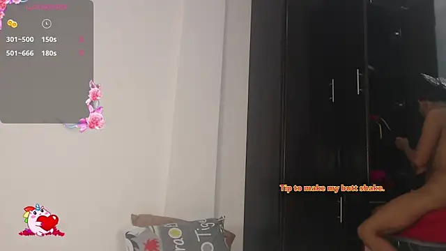 Snapshot of Aprill18_ chatting on 11/26/25, 01:12 Aprill18 online show from 11/26/25, 01:12