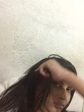 Snapshot of Marianasapequinha chatting on 09/15/25, 08:42 Marianasapequinha online show from 09/15/25, 08:42