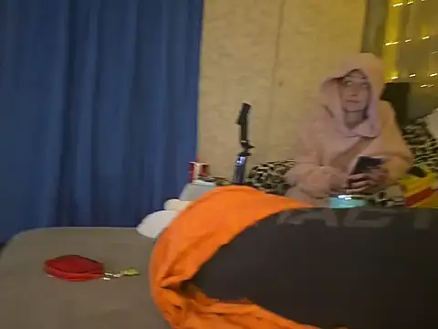 NikkyRider online show from 12/14/25, 09:19