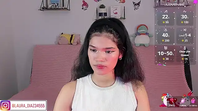 emycarver09 online show from 03/10/26, 12:43