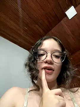 Snapshot of sukubo__ chatting on 12/02/25, 07:36 sukubo online show from 12/02/25, 07:36