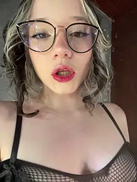 Snapshot of sukubo__ chatting on 02/05/26, 10:14 sukubo online show from 02/05/26, 10:14