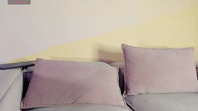 Snapshot of Vahl_- chatting on 09/29/25, 02:38 Vahl - online show from 09/29/25, 02:38