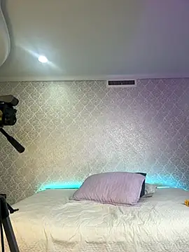 samiradoll online show from 11/14/25, 10:40