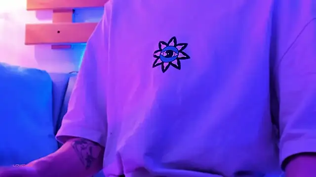 ArianaSantana online show from 10/22/25, 12:38