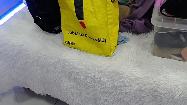 ArianaSantana online show from 10/29/25, 12:51