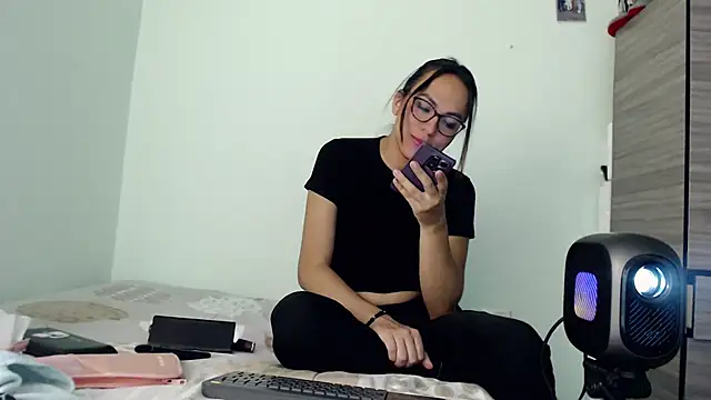 Snapshot of missblu chatting on 01/09/26, 08:32 missblu online show from 01/09/26, 08:32