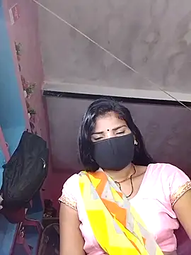 Snapshot of Rashili_jaan chatting on 09/12/25, 10:32 Rashili jaan online show from 09/12/25, 10:32