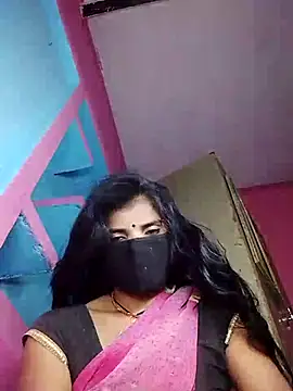 Snapshot of Rashili_jaan chatting on 10/18/25, 07:14 Rashili jaan online show from 10/18/25, 07:14