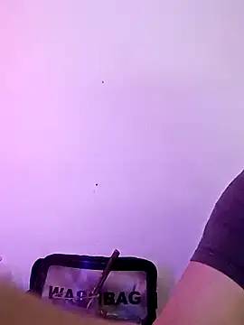 Snapshot of La-Gatatrans chatting on 10/10/25, 04:50 La-Gatatrans online show from 10/10/25, 04:50