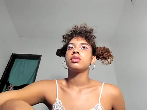 Snapshot of calliedemon_ chatting on 02/14/26, 12:02 calliedemon online show from 02/14/26, 12:02