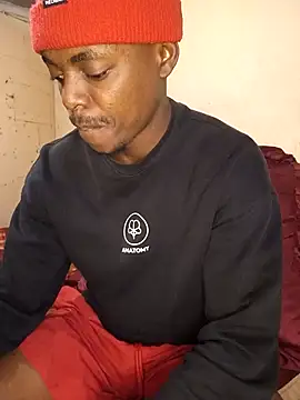 Hluga 25 online show from 11/17/25, 03:45