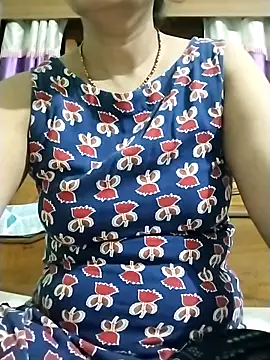 Snapshot of NehaQn chatting on 09/14/25, 01:43 NehaQn online show from 09/14/25, 01:43