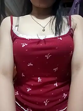 Snapshot of LucyyLy chatting on 04/15/26, 12:56 LucyyLy online show from 04/15/26, 12:56