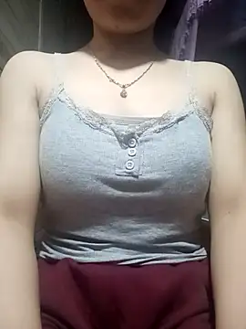 Snapshot of LucyyLy chatting on 05/04/26, 10:50 LucyyLy online show from 05/04/26, 10:50