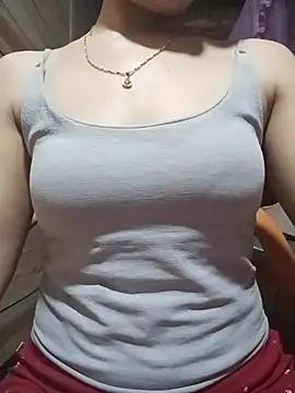LucyyLy online show from 05/27/26, 09:06