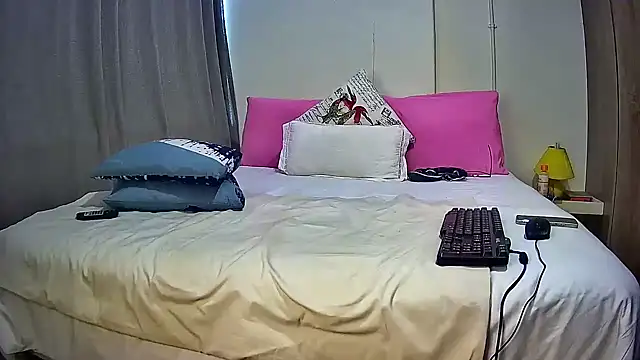 Snapshot of Sphebarbiex1 chatting on 10/20/25, 08:04 Sphebarbiex1 online show from 10/20/25, 08:04