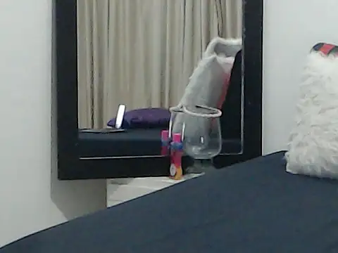 OSHYRIS online show from 10/18/25, 11:49