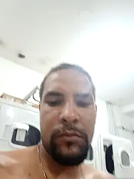 PauMolao85 online show from 12/18/25, 10:05