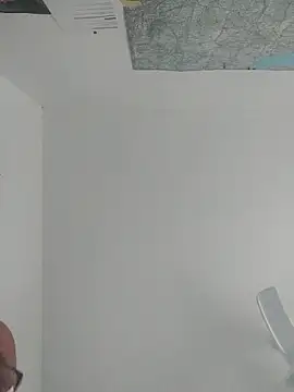 Snapshot of hpp66 chatting on 04/15/26, 04:14 hpp66 online show from 04/15/26, 04:14