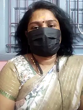 Snapshot of Tamil_Azhaghi25 chatting on 06/20/26, 07:16 Tamil Azhaghi25 online show from 06/20/26, 07:16