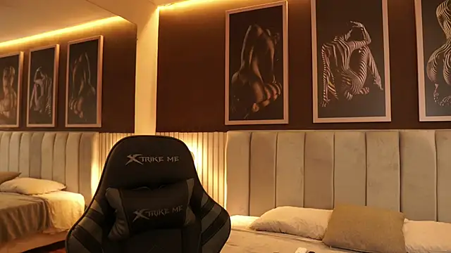 Tayler Kim online show from 09/17/25, 04:30