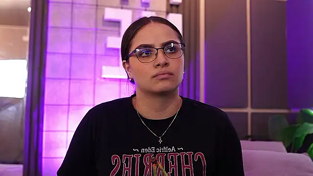 Snapshot of Tayler_Kim chatting on 01/14/26, 06:35 Tayler Kim online show from 01/14/26, 06:35