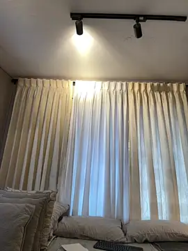 Snapshot of Tayler_Kim chatting on 03/03/26, 06:47 Tayler Kim online show from 03/03/26, 06:47