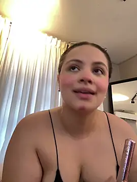 Snapshot of Tayler_Kim chatting on 03/23/26, 04:55 Tayler Kim online show from 03/23/26, 04:55