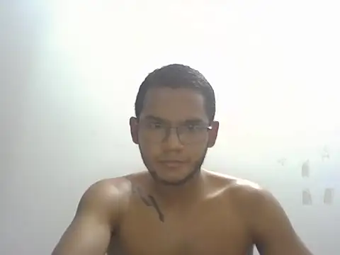 Snapshot of jayden_cooper1 chatting on 11/12/25, 08:08 jayden cooper1 online show from 11/12/25, 08:08