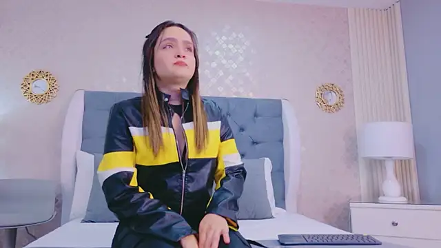 ZoeWilliis online show from 06/19/26, 11:14