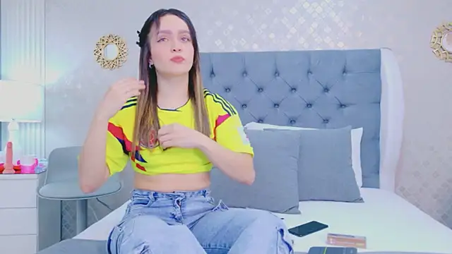 ZoeWilliis online show from 06/23/26, 11:08