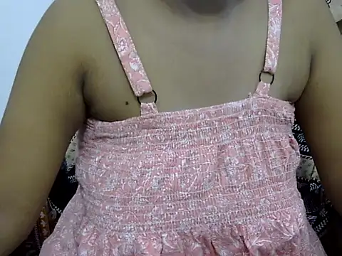 Hott Noor online show from 09/09/25, 02:49