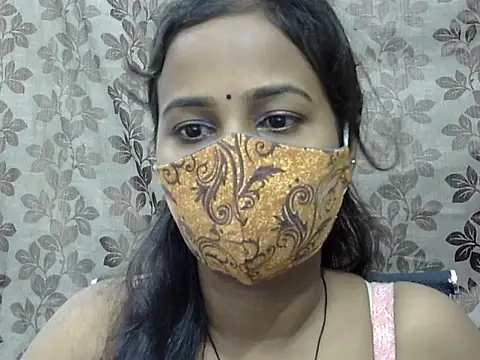 Hott Noor online show from 09/19/25, 02:29