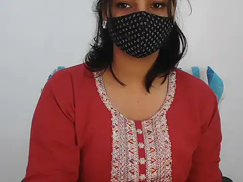 Hott Noor online show from 11/13/25, 09:08