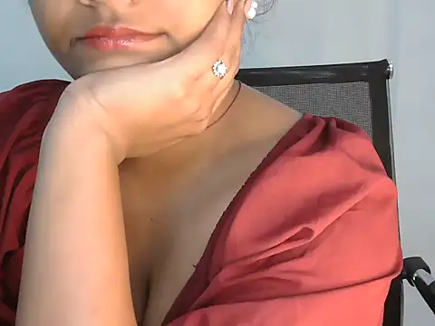 Hott Noor online show from 11/15/25, 11:40