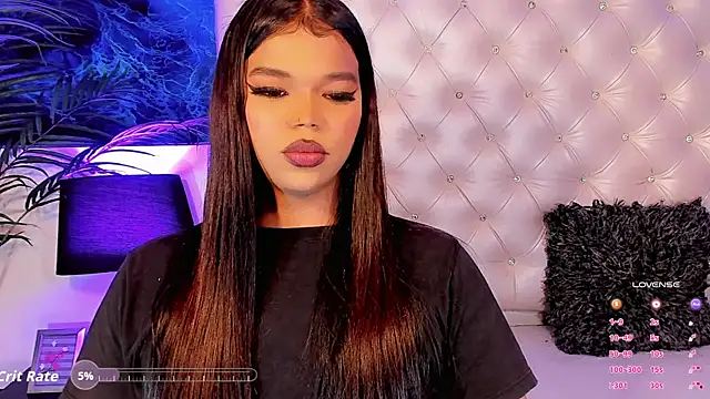 Snapshot of Valeria_Swett_ chatting on 04/21/26, 02:51 Valeria Swett online show from 04/21/26, 02:51