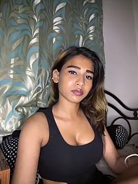 STRIP GLOW online show from 02/27/26, 07:36