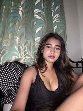 STRIP GLOW online show from 03/07/26, 05:32