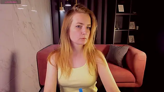 Snapshot of MeggySun chatting on 09/11/25, 01:22 MeggySun online show from 09/11/25, 01:22