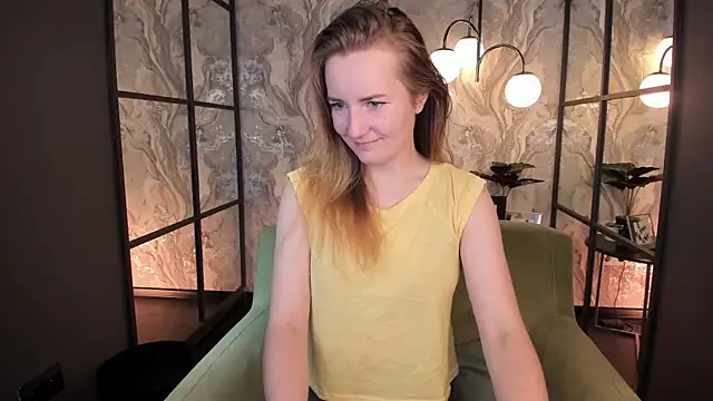 Snapshot of MeggySun chatting on 11/07/25, 01:33 MeggySun online show from 11/07/25, 01:33