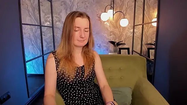 Snapshot of MeggySun chatting on 12/05/25, 12:58 MeggySun online show from 12/05/25, 12:58