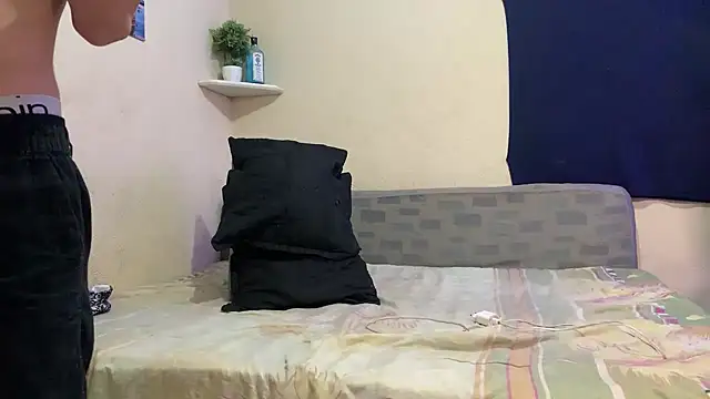 Claracacheadaa online show from 09/10/25, 02:39